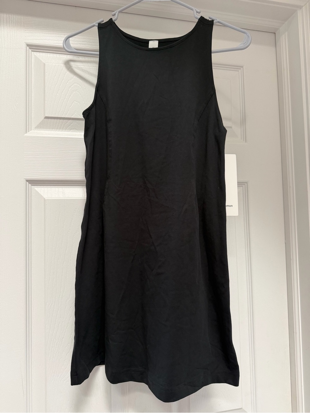 lululemon athletica Women's Black Sleeveless cinched waist Dress